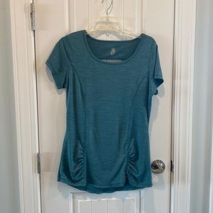 Short sleeved shirt by Gaiam